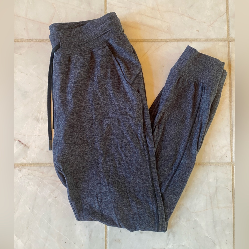 Lululemon joggers